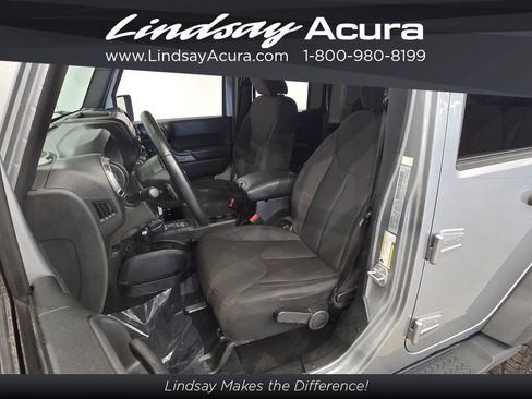 Used 2017 Jeep Wrangler Unlimited Sport w/ Quick Order Package 24S AWD/4WD image 12