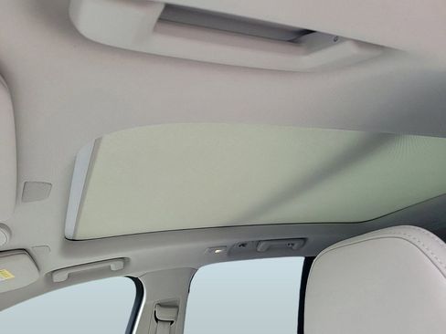 New 2024 Volvo XC90 T8 Ultimate w/ Protection Package Premier image 13