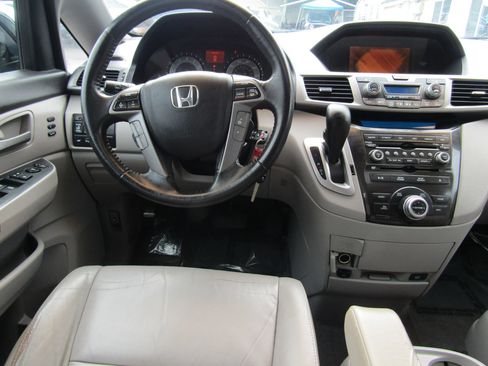 Used 2012 Honda Odyssey Touring image 14