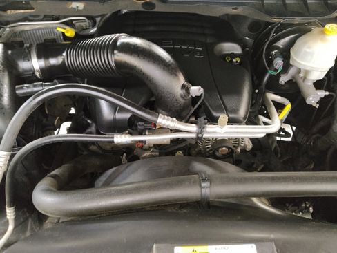 Used 2015 RAM 1500 Express w/ Black Ram 1500 Express Group RWD image 30