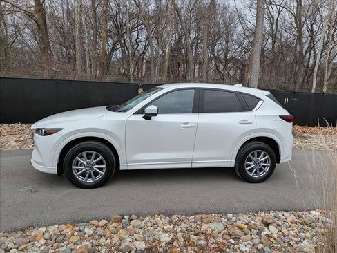 Certified 2025 MAZDA CX-5 AWD 2.5 S w/ Select Package image 2