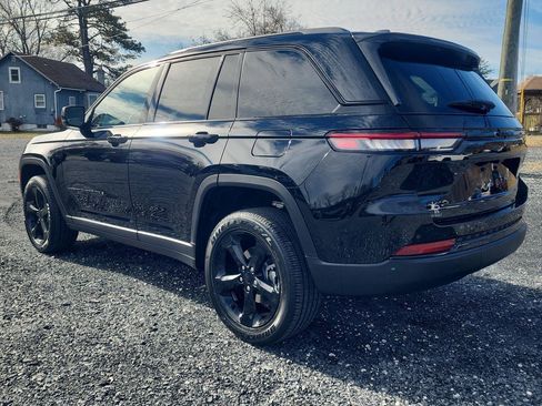 New 2025 Jeep Grand Cherokee Altitude image 7