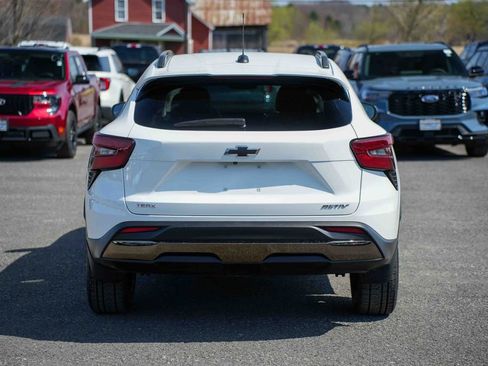 Used 2024 Chevrolet Trax ACTIV FWD image 6