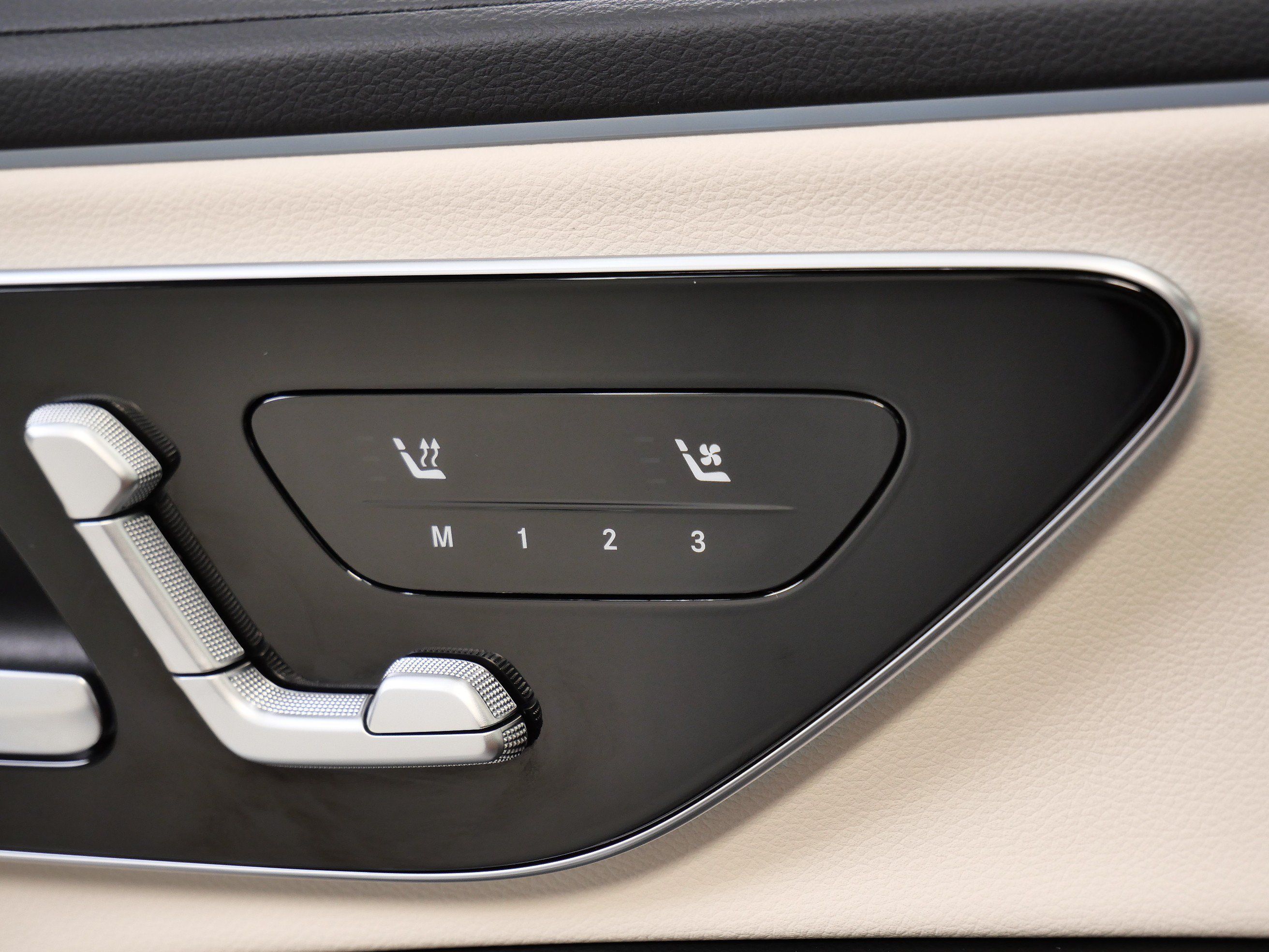 Certified 2026 Mercedes-Benz E 350 4MATIC Sedan image 31