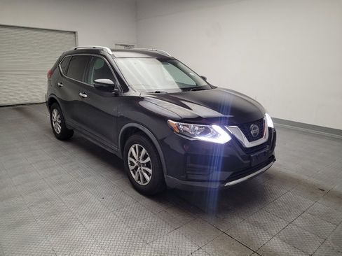 Used 2018 Nissan Rogue SV FWD image 13