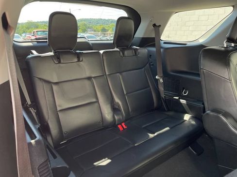 Used 2023 Ford Explorer XLT w/ Equipment Group 202A AWD/4WD image 32