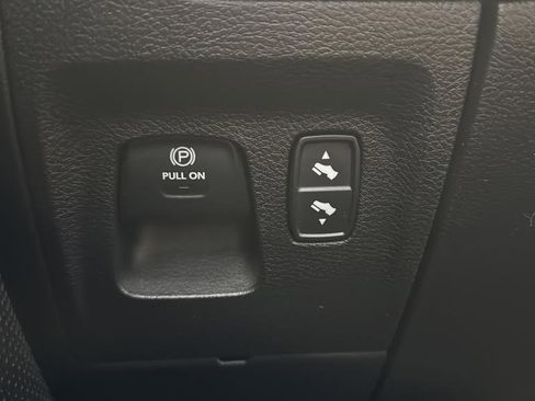 Used 2020 RAM 1500 Big Horn AWD/4WD image 21