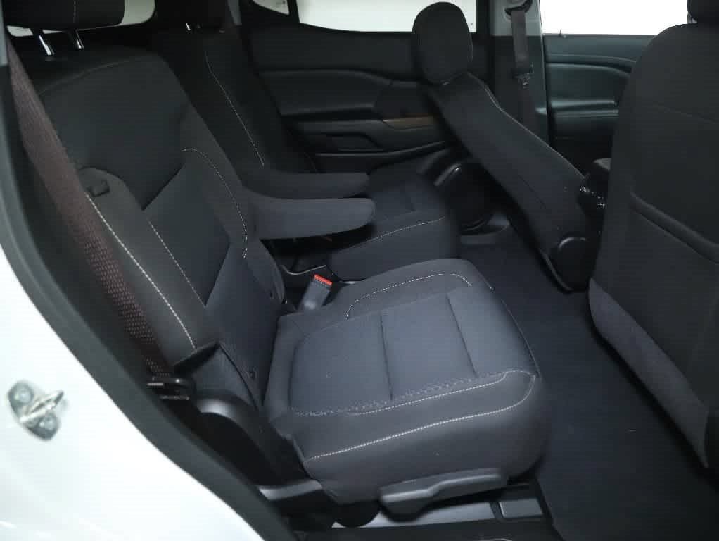 Used 2023 GMC Acadia SLE FWD image 29