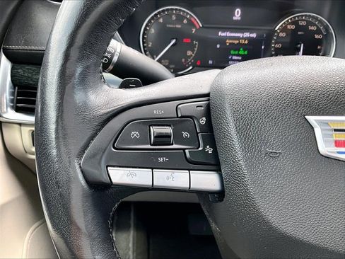 Used 2021 Cadillac XT4 Premium Luxury w/ Cold Weather Package image 20