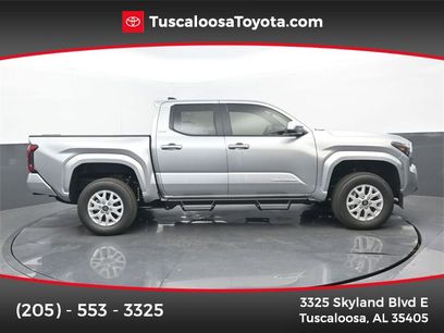 New 2025 Toyota Tacoma SR5