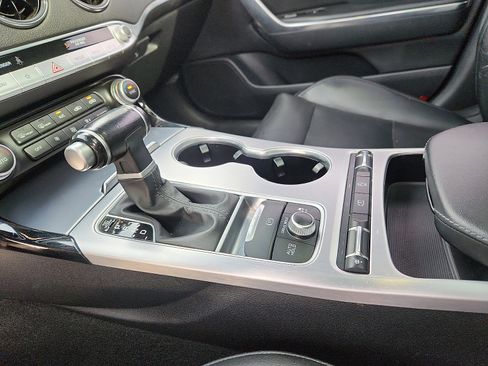 Used 2022 Kia Stinger GT1 RWD image 20