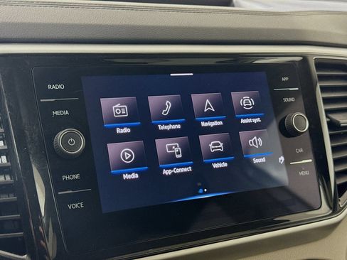 Certified 2023 Volkswagen Atlas SE AWD/4WD image 16