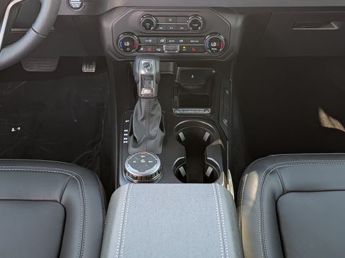 New 2026 Ford Bronco Outer Banks AWD/4WD image 41