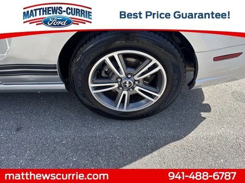 Used 2013 Ford Mustang Premium image 14