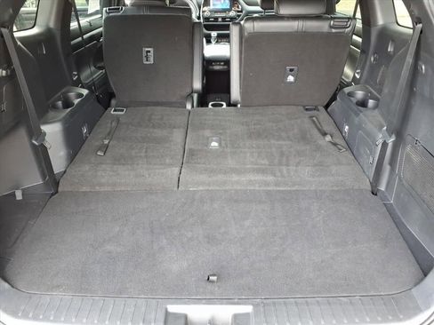 Certified 2025 Toyota Highlander XSE AWD/4WD image 17
