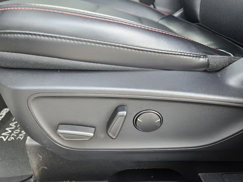 Used 2025 Ford Escape ST-Line image 16