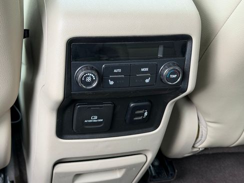 Used 2017 GMC Acadia Denali w/ Technology Package AWD/4WD image 26