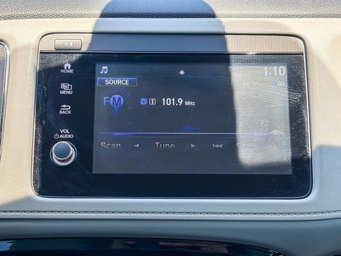 Used 2021 Honda HR-V EX image 13