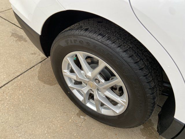 Used 2023 Chevrolet Equinox LS AWD/4WD image 33