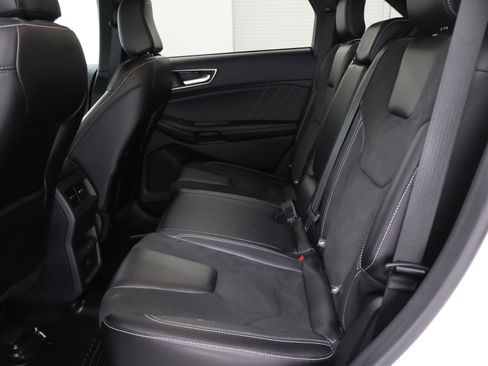 Used 2023 Ford Edge ST image 34