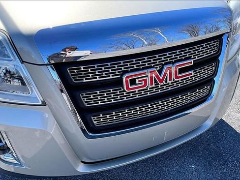 Used 2015 GMC Terrain SLT w/ Chrome Edition image 28