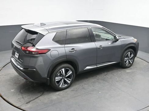 Used 2022 Nissan Rogue SL w/ SL Premium Package image 24