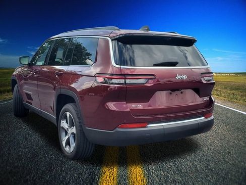 Used 2024 Jeep Grand Cherokee L Limited w/ Luxury Tech Group II AWD/4WD image 2
