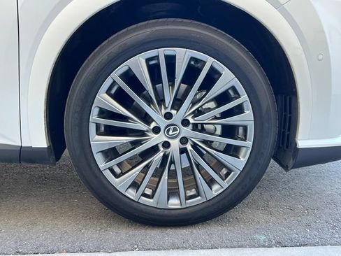Used 2025 Lexus RX 350 w/ Convenience Package AWD/4WD image 14