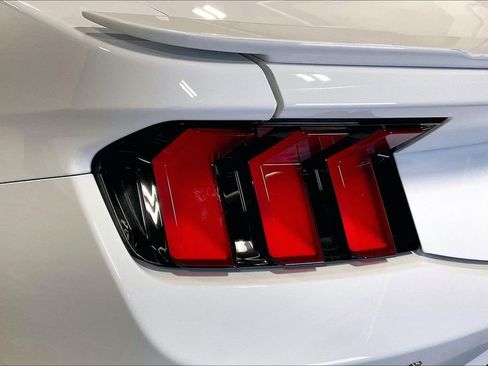 Used 2024 Ford Mustang GT Premium image 37