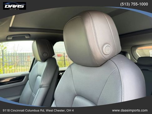 Used 2020 Porsche Cayenne image 15