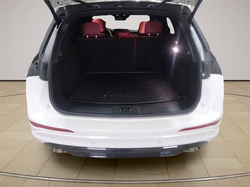 Used 2024 Lincoln Corsair Reserve w/ Jet Appearance Package image 24