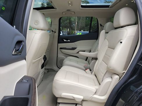 Used 2023 GMC Acadia Denali w/ Denali Ultimate Package FWD image 14