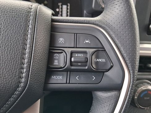 Used 2025 Toyota 4Runner SR5 image 21