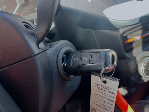 Used 2024 Ford Maverick XLT image 31