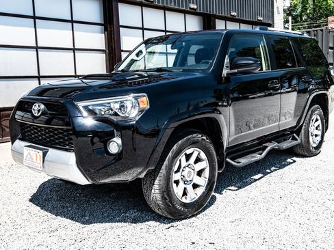 Used 2016 Toyota 4Runner Trail AWD/4WD image 1