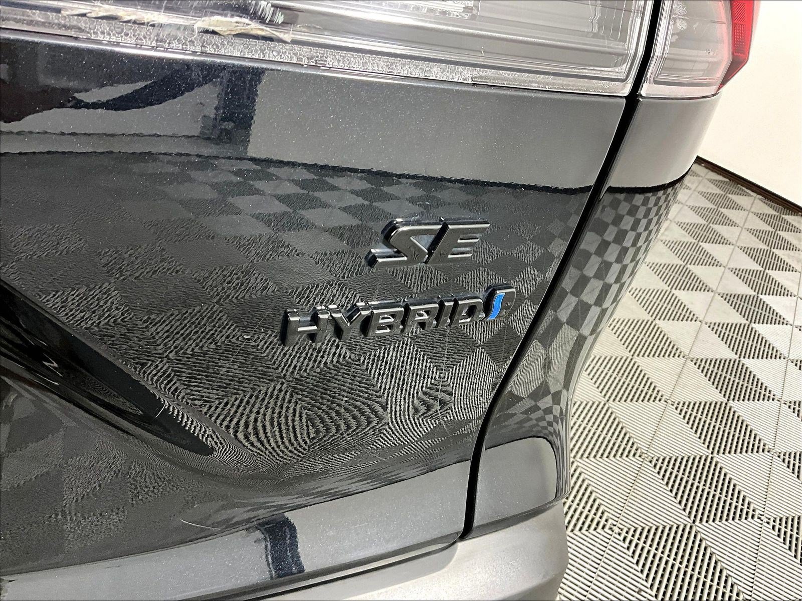 Used 2024 Toyota Corolla Cross AWD Hybrid image 24