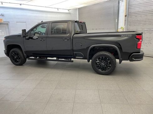 Used 2026 Chevrolet Silverado 2500 LT w/ Trail Boss Package AWD/4WD image 6