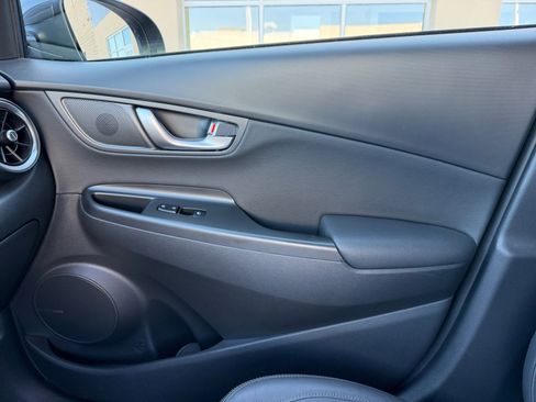 Certified 2023 Hyundai Kona Limited FWD image 16