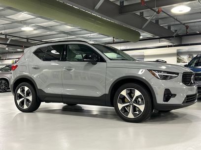 Used 2026 Volvo XC40 B5 Plus