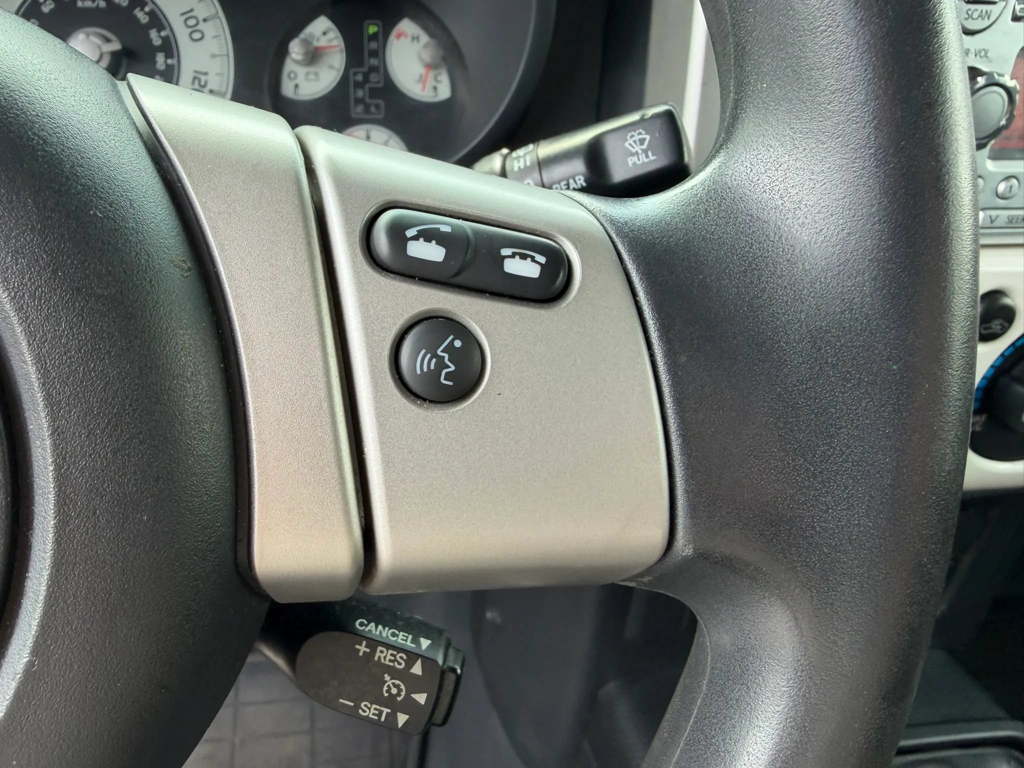Used 2014 Toyota FJ Cruiser 4WD w/ Convenience Package image 38