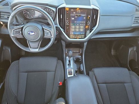 Used 2024 Subaru Ascent Premium w/ Convenience Package image 10