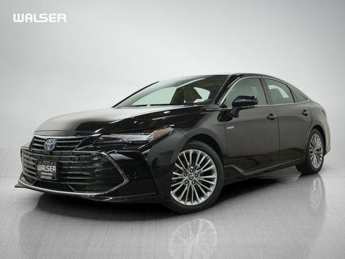 Used 2021 Toyota Avalon Limited w/ Advanced Safety Package FWD image 1