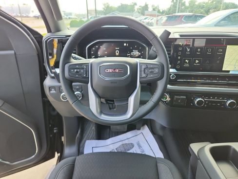 New 2026 GMC Sierra 1500 SLE AWD/4WD image 16