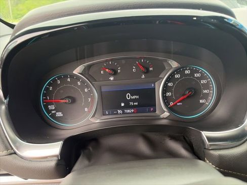 Used 2023 Chevrolet Traverse LT AWD/4WD image 8