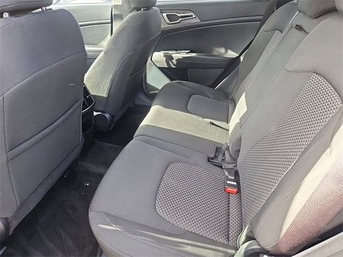 Certified 2025 Kia Sportage LX image 25