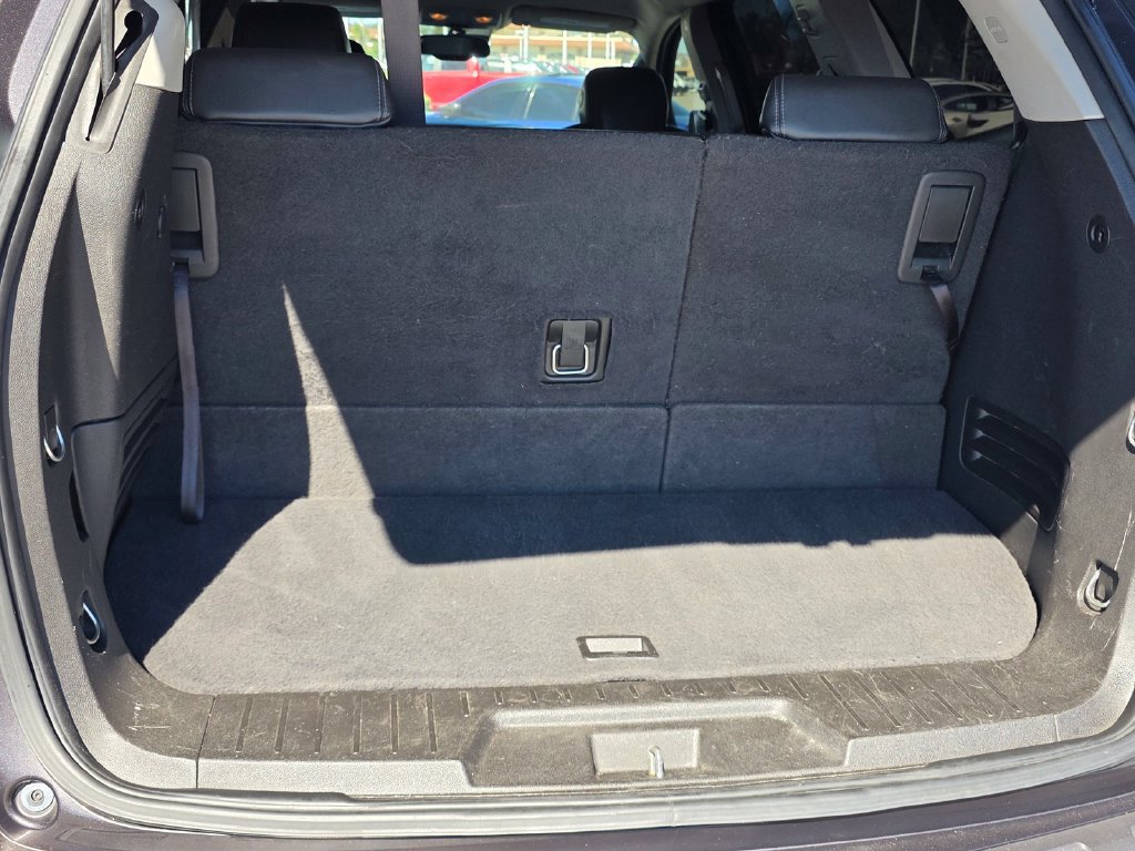 Used 2014 Chevrolet Traverse LT w/ LPO, 'HIT The Road' Package AWD/4WD image 19