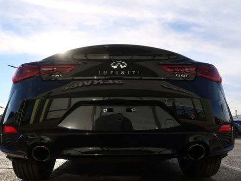 Used 2021 INFINITI Q60 3.0t Luxe w/ Essential Package image 10