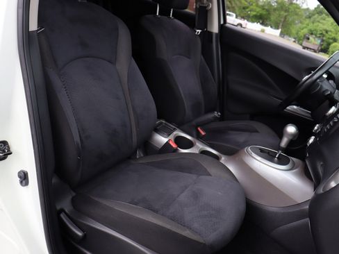 Used 2011 Nissan Juke SV AWD/4WD image 19