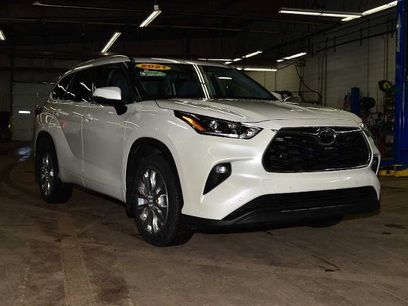 Used 2021 Toyota Highlander Limited