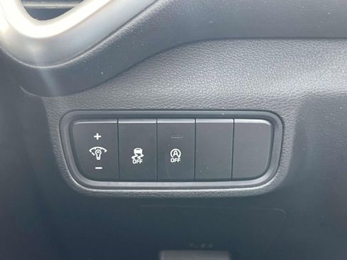 Used 2024 Kia Soul LX w/ Option Group 015 image 24